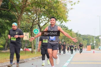 Runner Photo 5673113