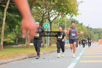 Runner Photo 5673117