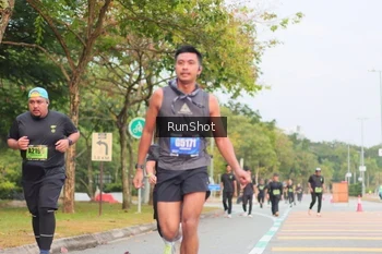 Runner Photo 5673123