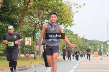 Runner Photo 5673128
