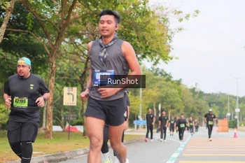 Runner Photo 5673163