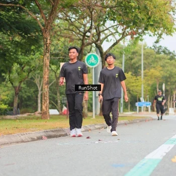 Runner Photo 5673173