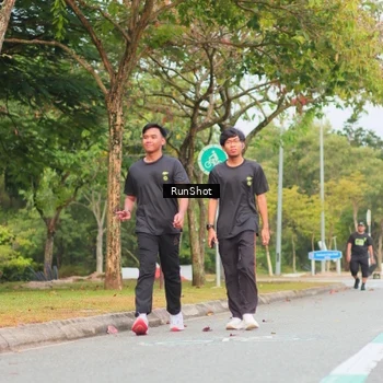 Runner Photo 5673181