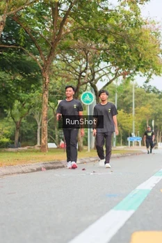 Runner Photo 5673189