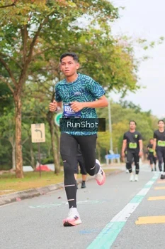 Runner Photo 5673235