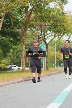 Runner Photo 5673244