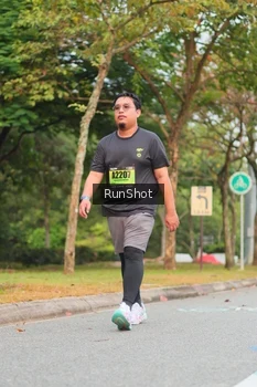 Runner Photo 5673343