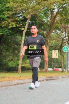 Runner Photo 5673344