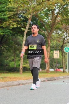 Runner Photo 5673348