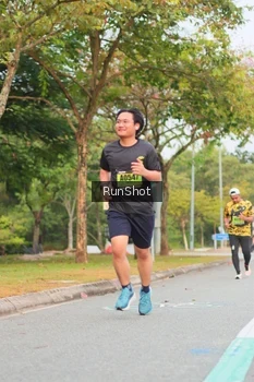 Runner Photo 5673354