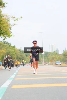 Runner Photo 5673385
