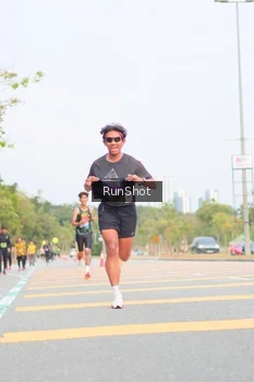 Runner Photo 5673391