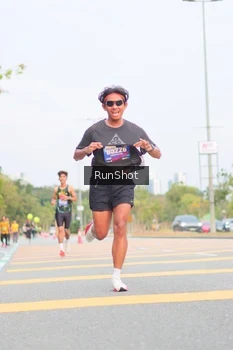 Runner Photo 5673396
