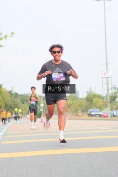 Runner Photo 5673399