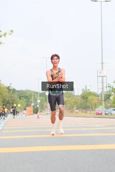 Runner Photo 5673407