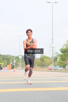 Runner Photo 5673418