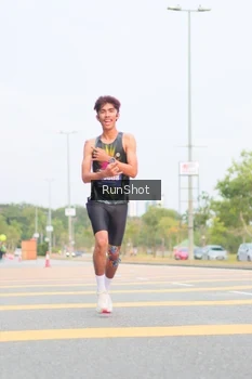 Runner Photo 5673419