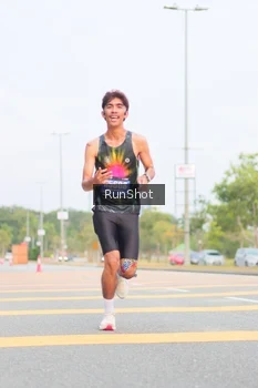 Runner Photo 5673422