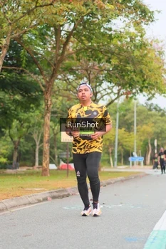 Runner Photo 5673423