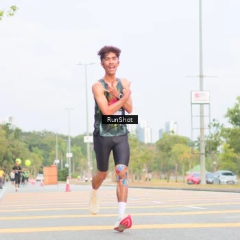 Runner Photo 5673424
