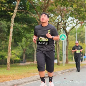Runner Photo 5673438