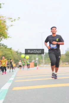Runner Photo 5673453