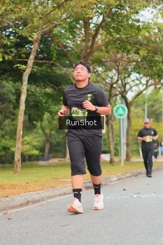 Runner Photo 5673465