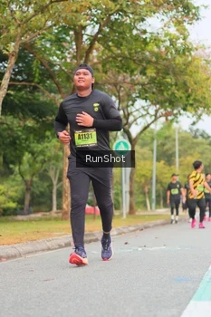 Runner Photo 5673480