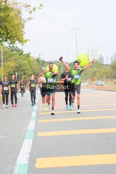 Runner Photo 5673490