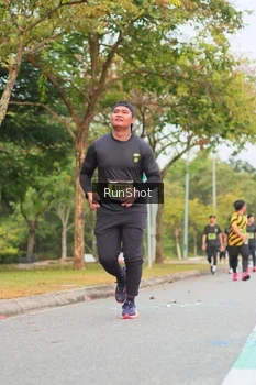 Runner Photo 5673495