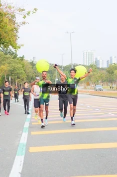 Runner Photo 5673497