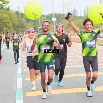 Runner Photo 5673534