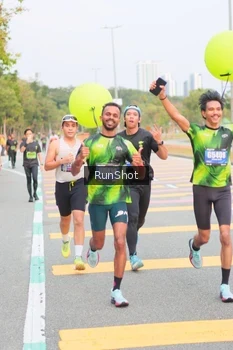 Runner Photo 5673538