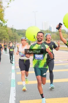 Runner Photo 5673546