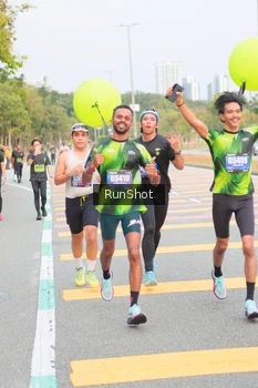 Runner Photo 5673565