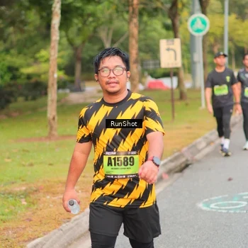 Runner Photo 5673576