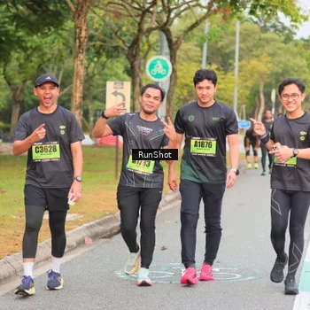 Runner Photo 5673612