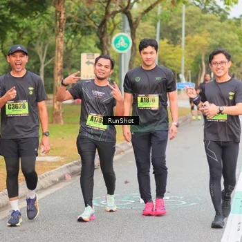 Runner Photo 5673622