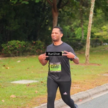 Runner Photo 5673624