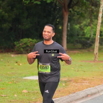 Runner Photo 5673635