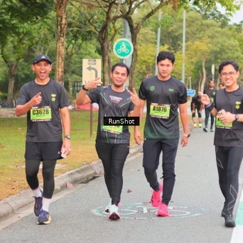 Runner Photo 5673636