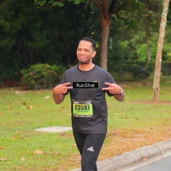Runner Photo 5673638