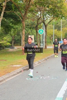 Runner Photo 5673640