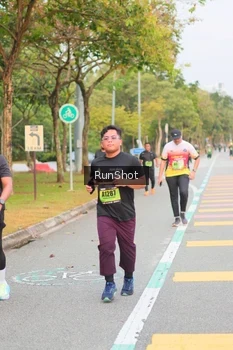 Runner Photo 5673663
