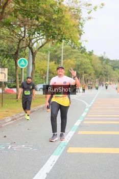 Runner Photo 5673676