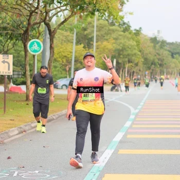 Runner Photo 5673680