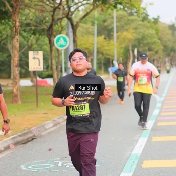 Runner Photo 5673685