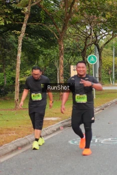 Runner Photo 5673705