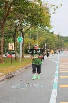 Runner Photo 5673724