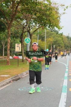Runner Photo 5673733